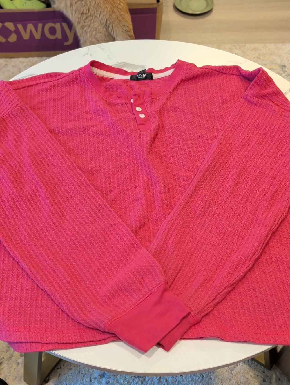 AQUA LOUNGE Size M Bright Pink Waffle Henley